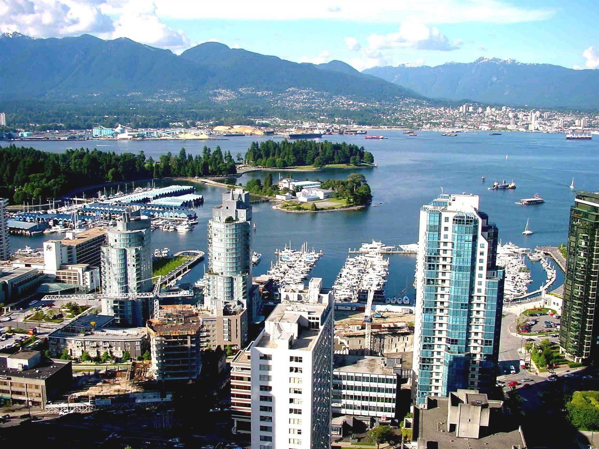 The Empire Landmark Hotel Vancouver Dış mekan fotoğraf